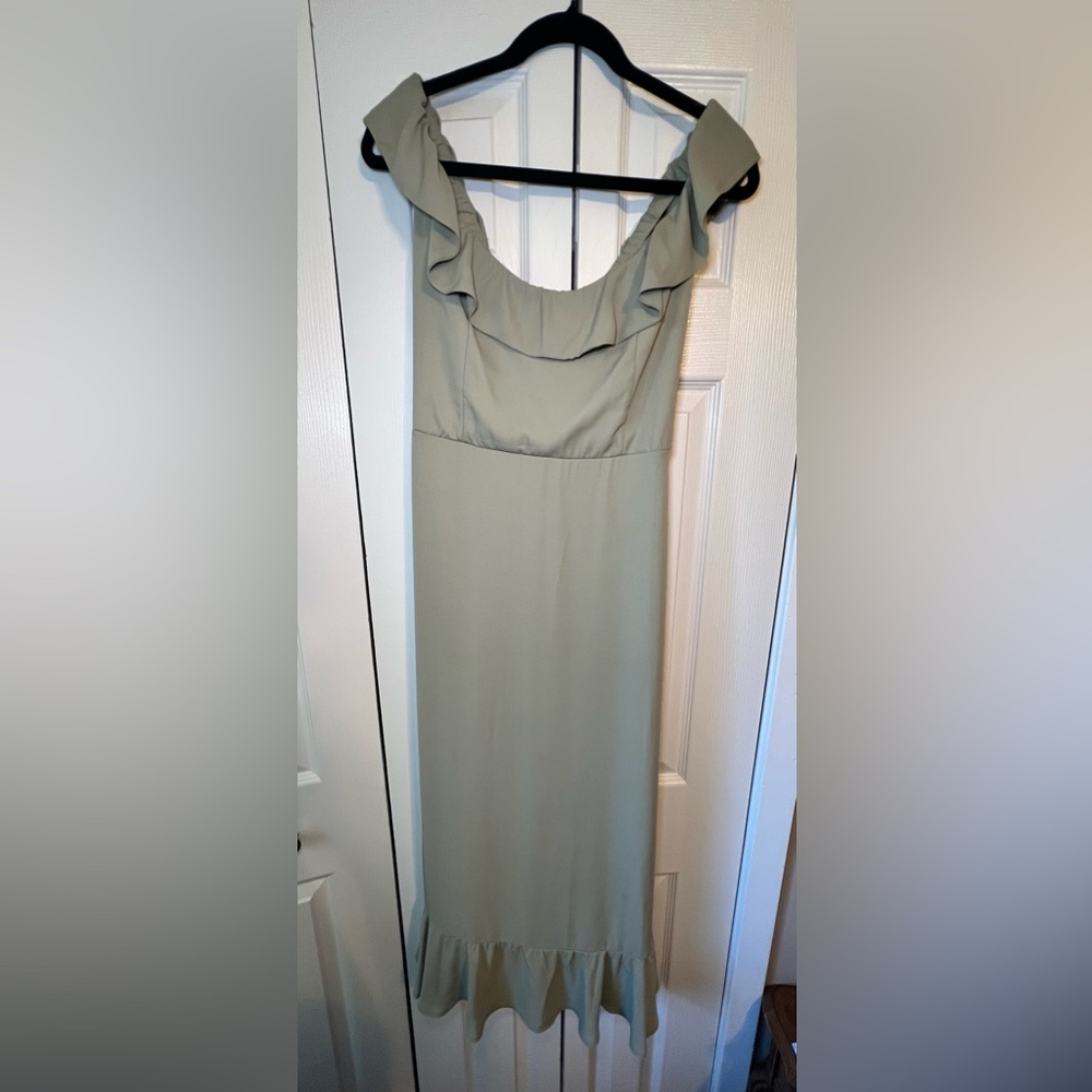 Show Me Your MuMu Green Midi Dress - Size Medium